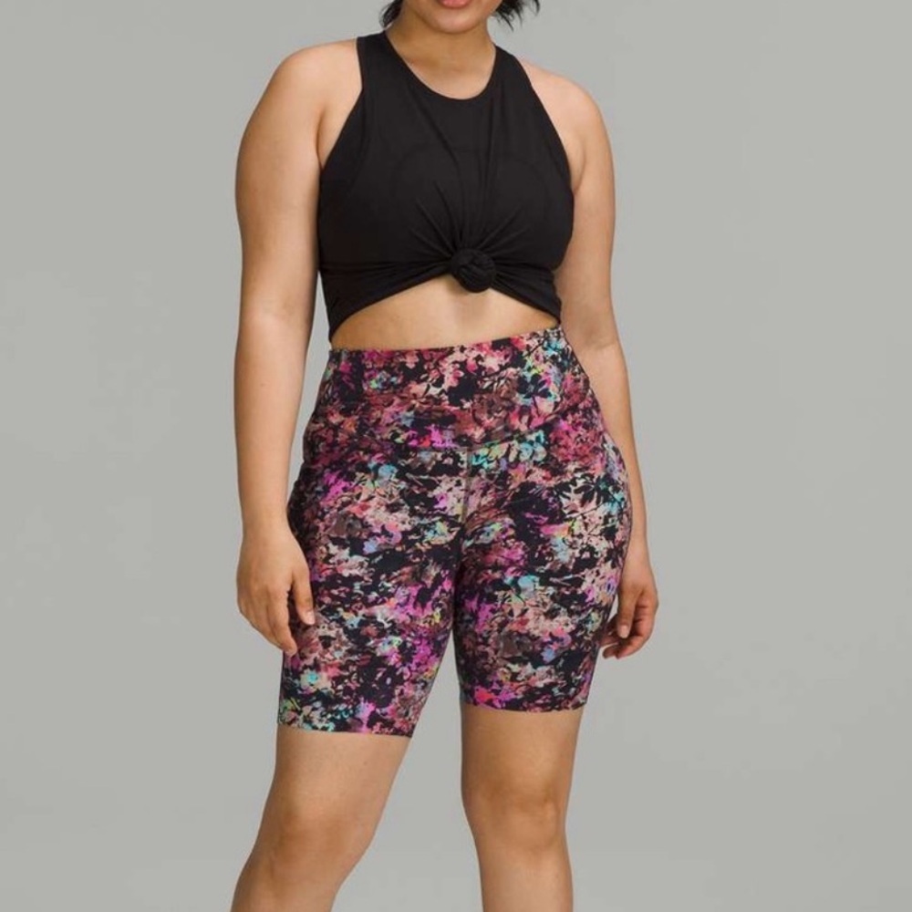 Lululemon Base Pace High-Rise Reflective Short 8" Stencil Blossom Red Size 2